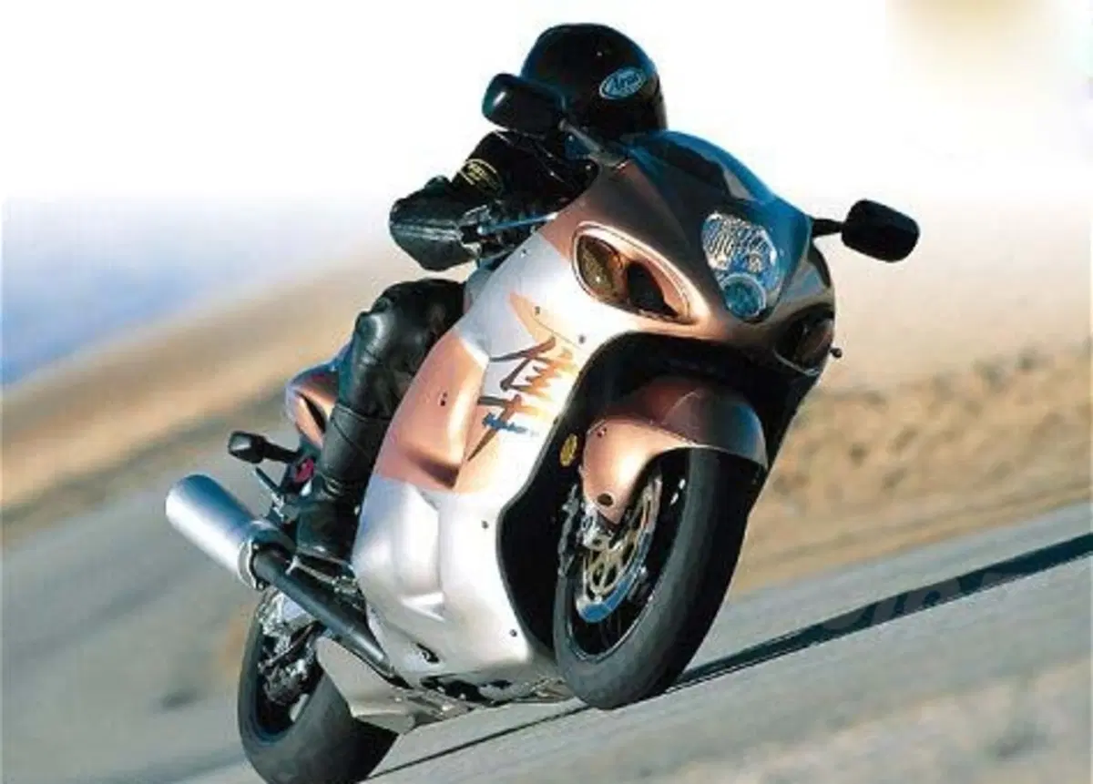 Suzuki Hayabusa: raduno in Italia a settembre. La storia del modello