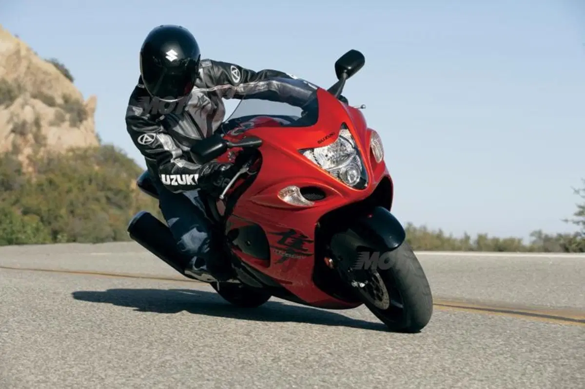 Suzuki Hayabusa: raduno in Italia a settembre. La storia del modello (3)