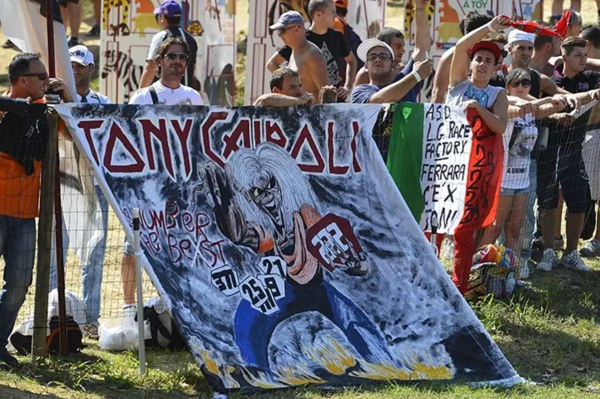 Tony Cairoli. Le foto del trionfo (9)