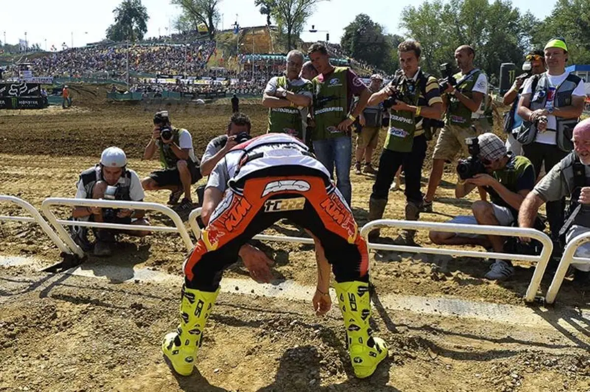 Tony Cairoli. Le foto del trionfo (14)