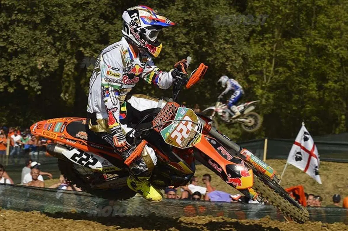 Tony Cairoli. Le foto del trionfo (24)