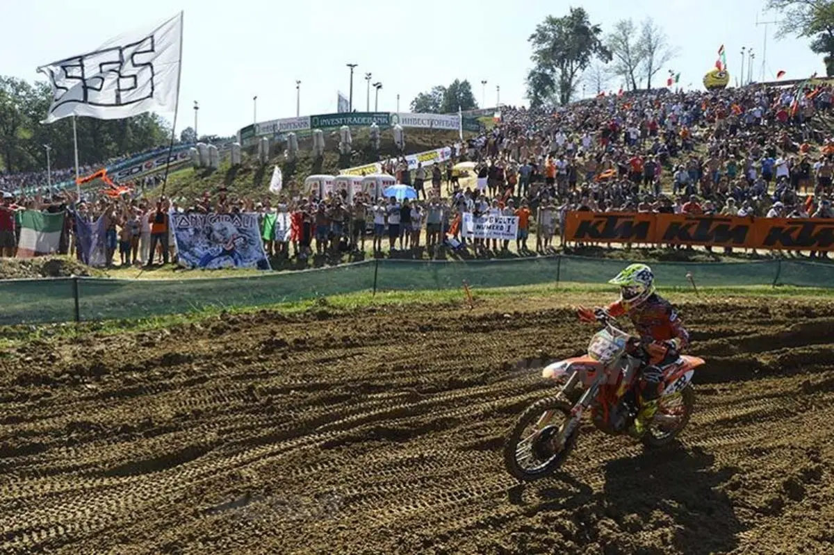 Tony Cairoli. Le foto del trionfo (25)