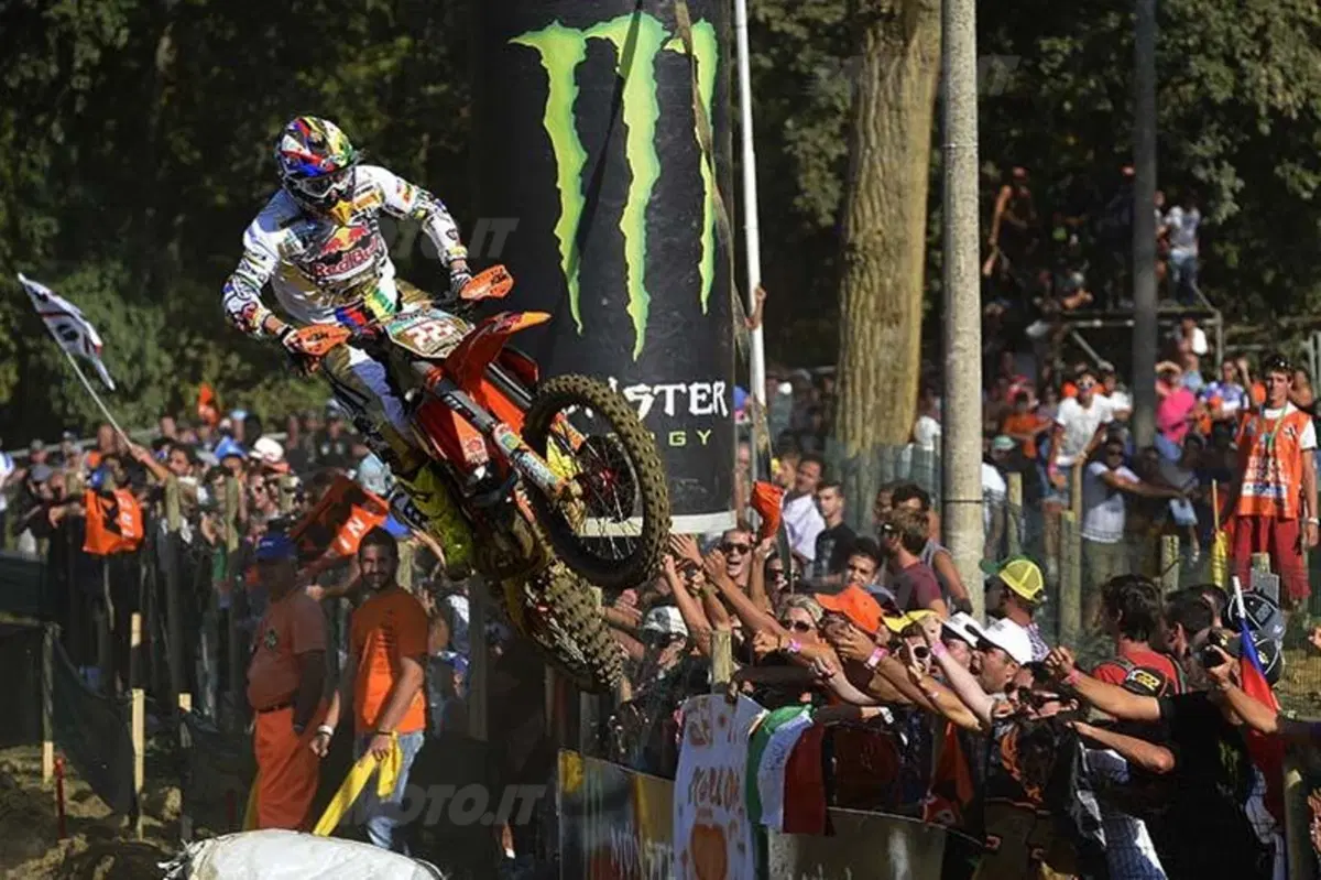Tony Cairoli. Le foto del trionfo (27)