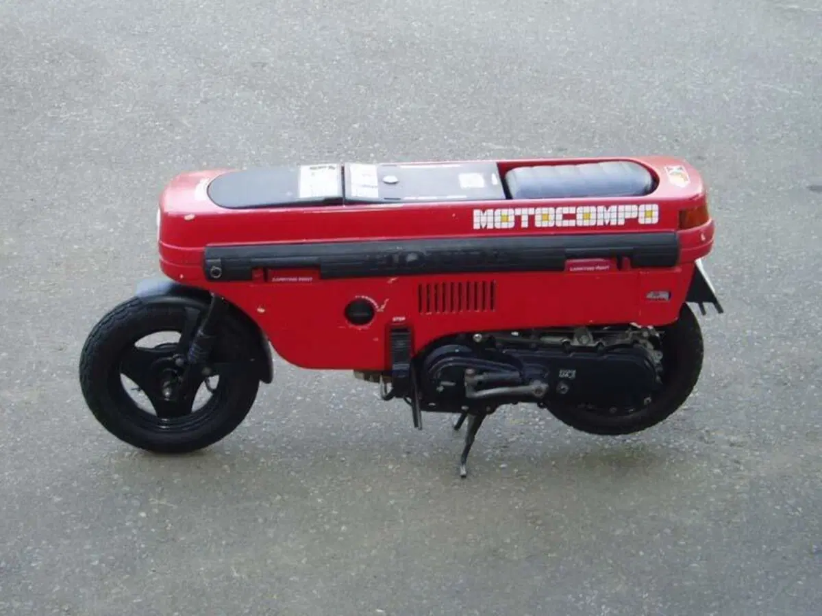 Honda registra Motocompacto. E' il ritorno del motorino pieghevole? (4)
