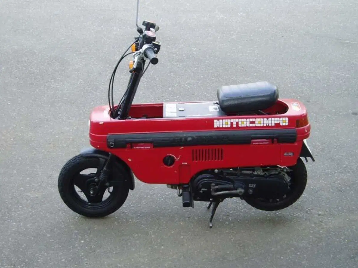 Honda registra Motocompacto. E' il ritorno del motorino pieghevole? (3)