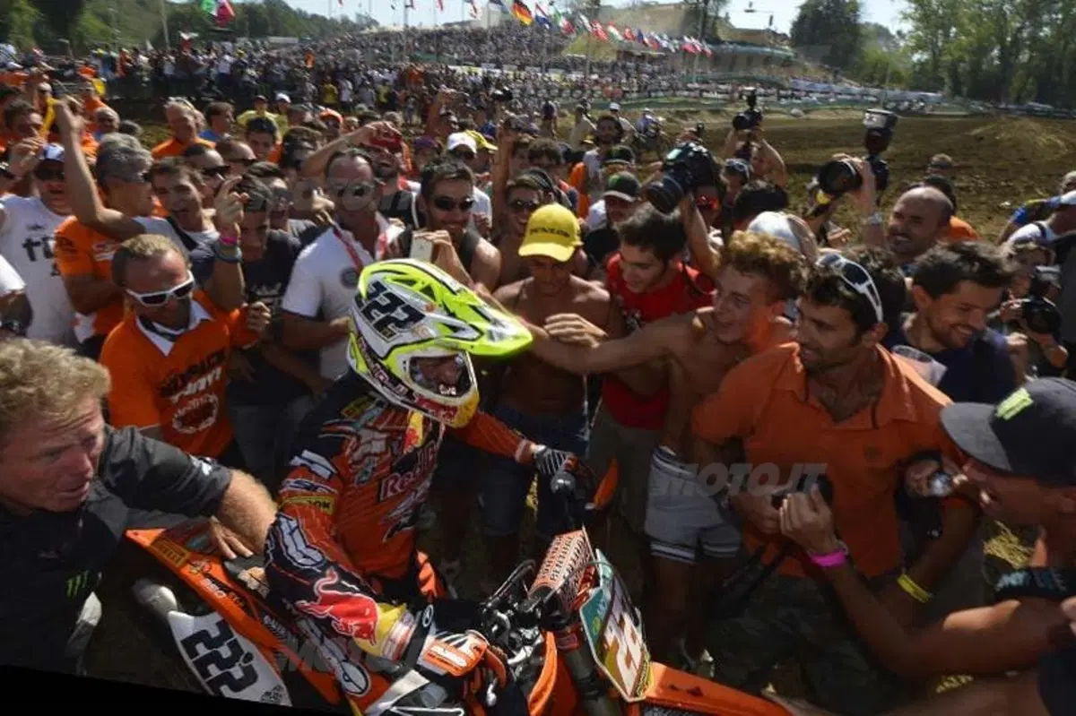 Tony Cairoli. Le foto del trionfo (35)