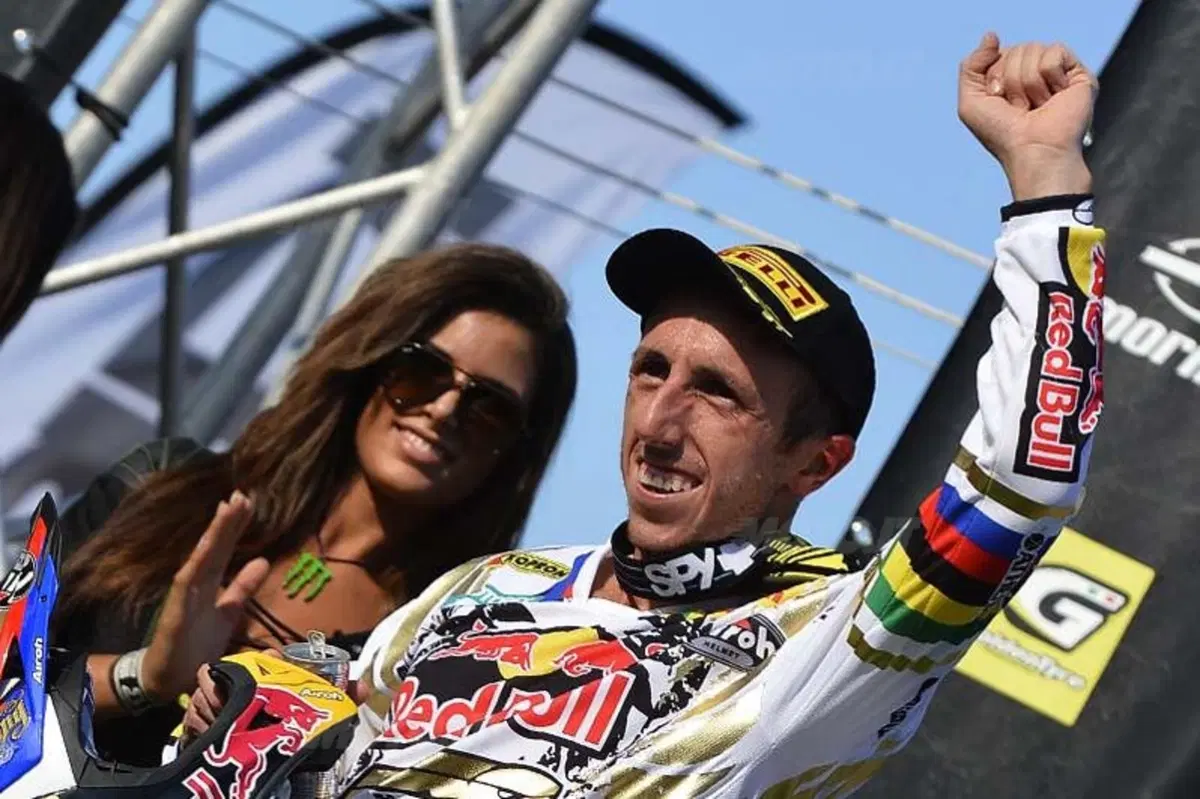 Tony Cairoli. Le foto del trionfo (43)