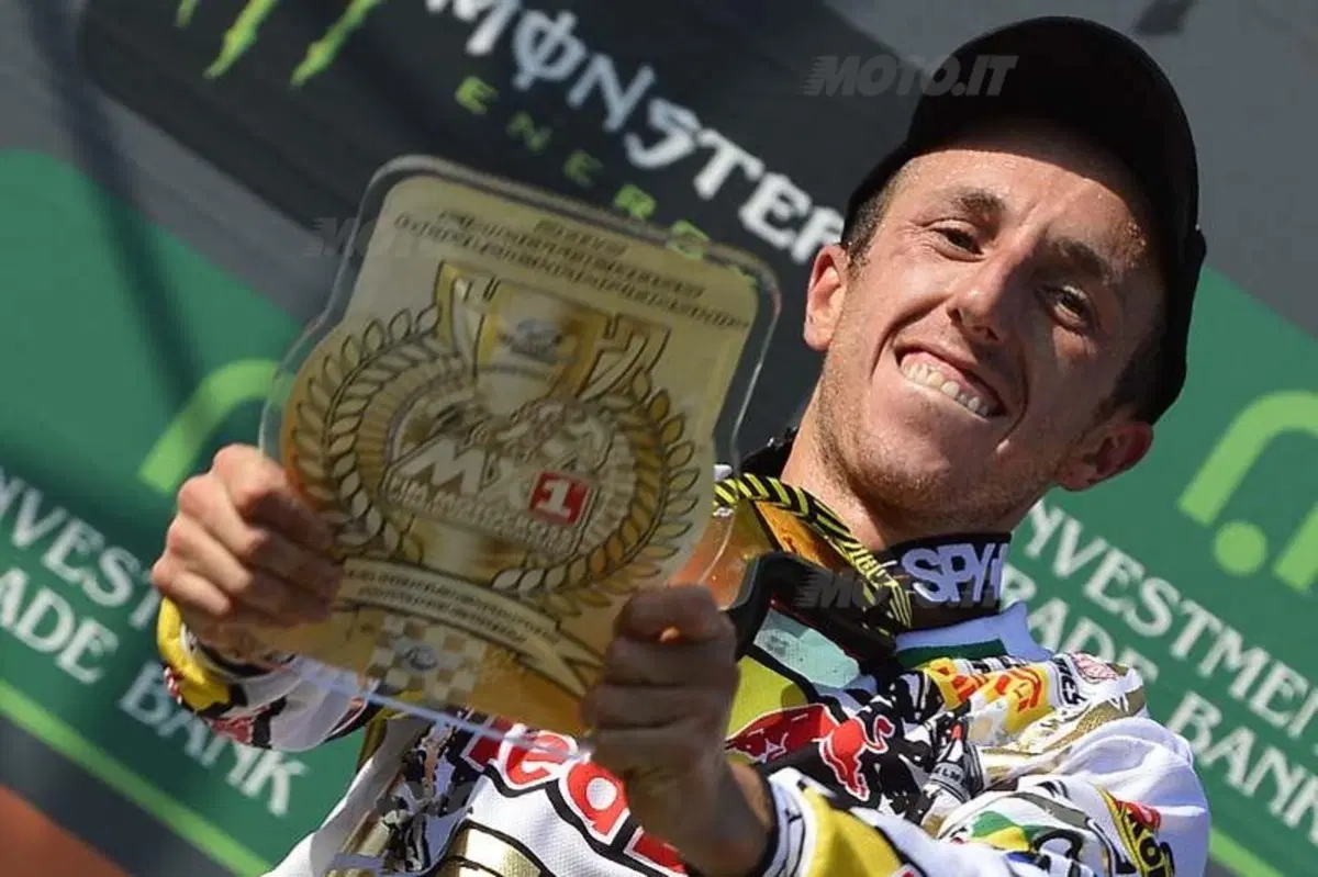 Tony Cairoli. Le foto del trionfo (46)