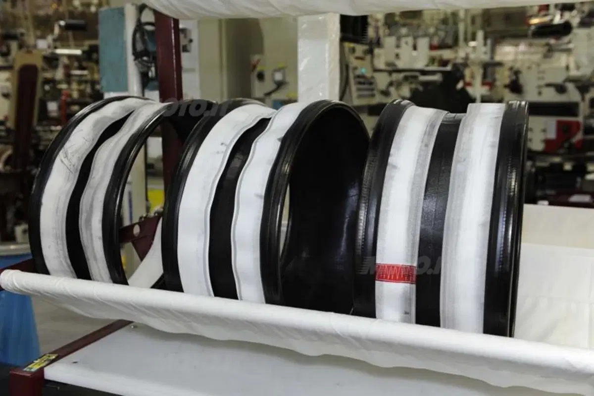 Michelin. Come nascono gli pneumatici da corsa (11)