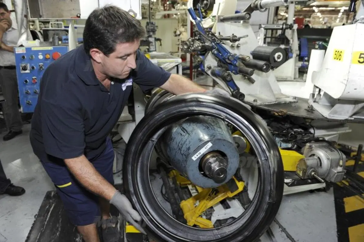 Michelin. Come nascono gli pneumatici da corsa (27)