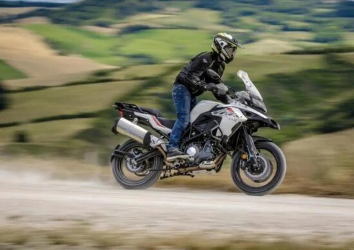 La moto recupera a luglio: vendite a +31%. Benelli TRK davanti alla BMW GS. Le Top 100 (9)