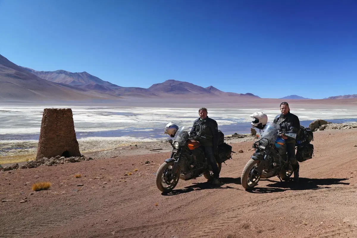 Torna "Long Way Up". Su Apple Tv Ewan McGregor in sella all'H-D LiveWire 