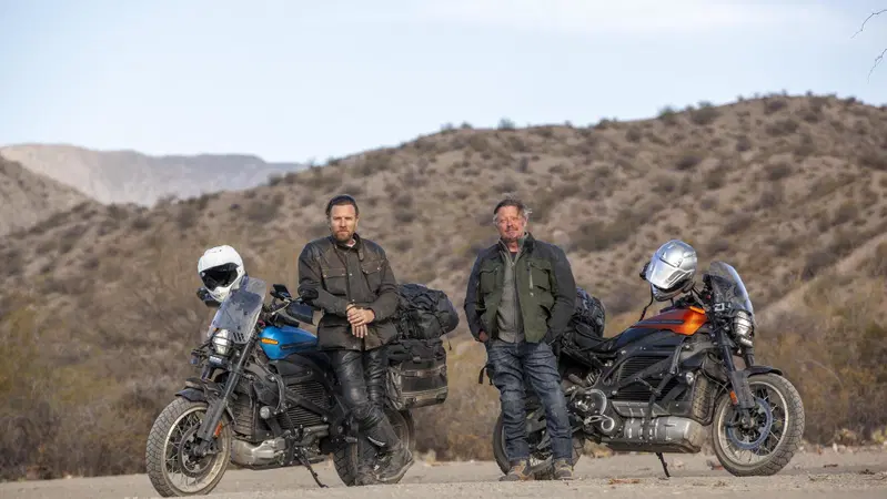 Torna "Long&nbsp;Way&nbsp;Up". Su Apple Tv&nbsp;Ewan McGregor in sella all'H-D LiveWire&nbsp;