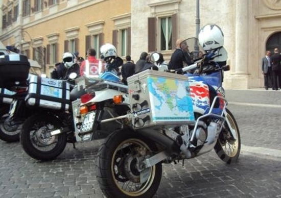 MotoforPeace. Quando la solidarietà viaggia in moto