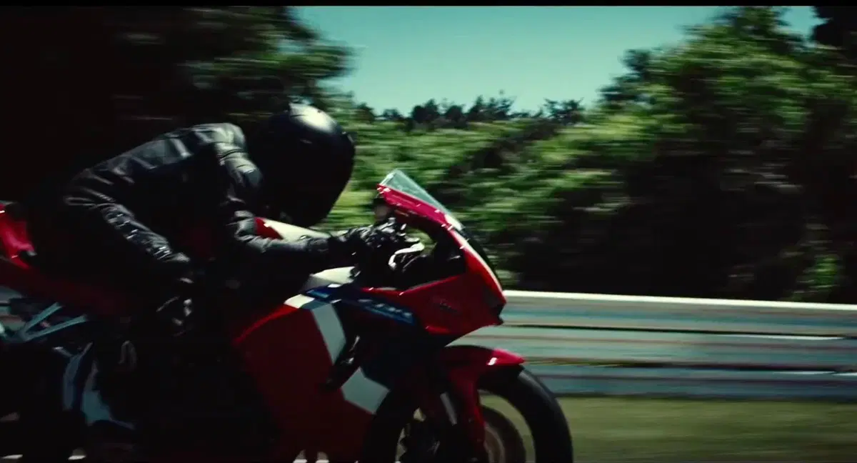 Honda CBR 600RR 2021: il video ufficiale (6)