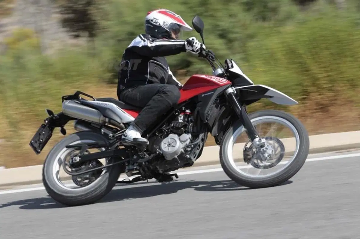 Husqvarna TR 650 Strada e Terra   (4)