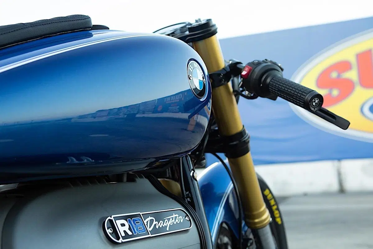 BMW presenta la R18 Dragster di Roland Sands (4)