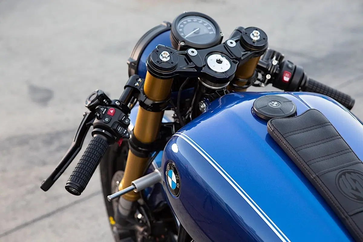 BMW presenta la R18 Dragster di Roland Sands (5)