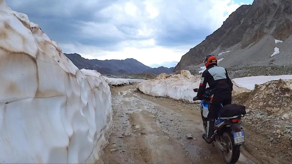 Viaggi e giri in moto, l'itinerario della settimana: via tra Terra e Cielo (6)
