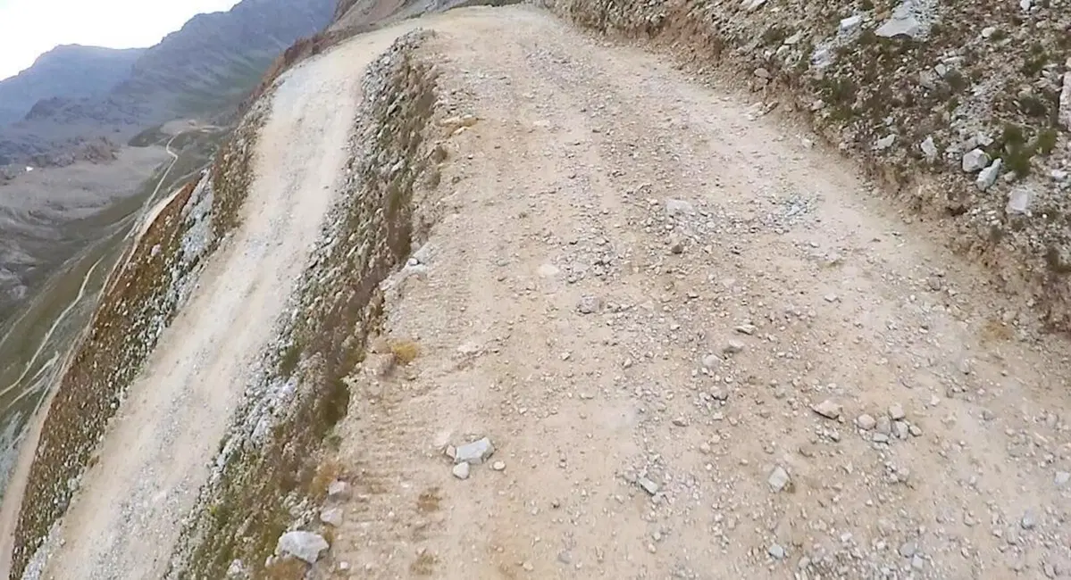  Viaggi e giri in moto, l'itinerario della settimana: via tra Terra e Cielo (15)