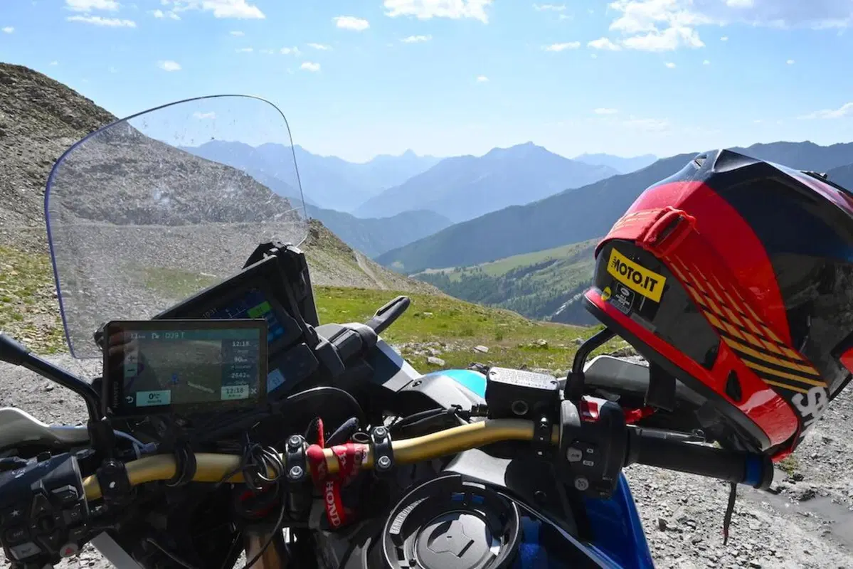  Viaggi e giri in moto, l'itinerario della settimana: via tra Terra e Cielo (31)