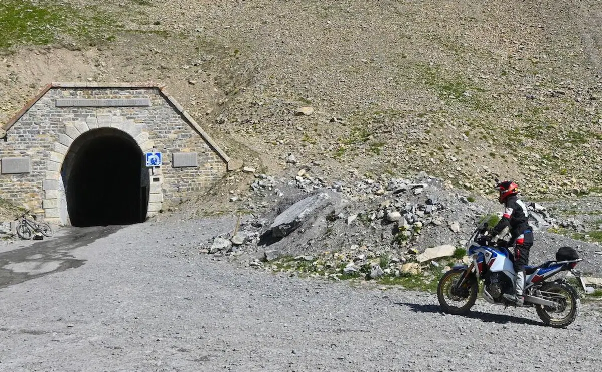  Viaggi e giri in moto, l'itinerario della settimana: via tra Terra e Cielo (34)