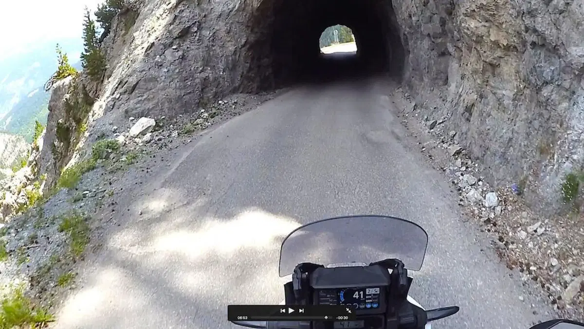  Viaggi e giri in moto, l'itinerario della settimana: via tra Terra e Cielo (35)
