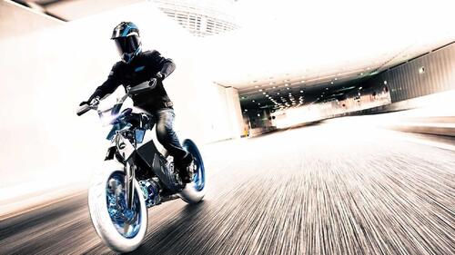 Yamaha XT 500 2025. Concept con motore ad acqua (5)