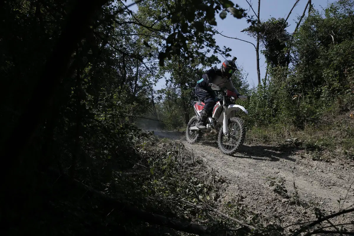 Fantic Motor XX e XE 125 2 tempi: TEST anteprima modelli 2021 Racing (10)