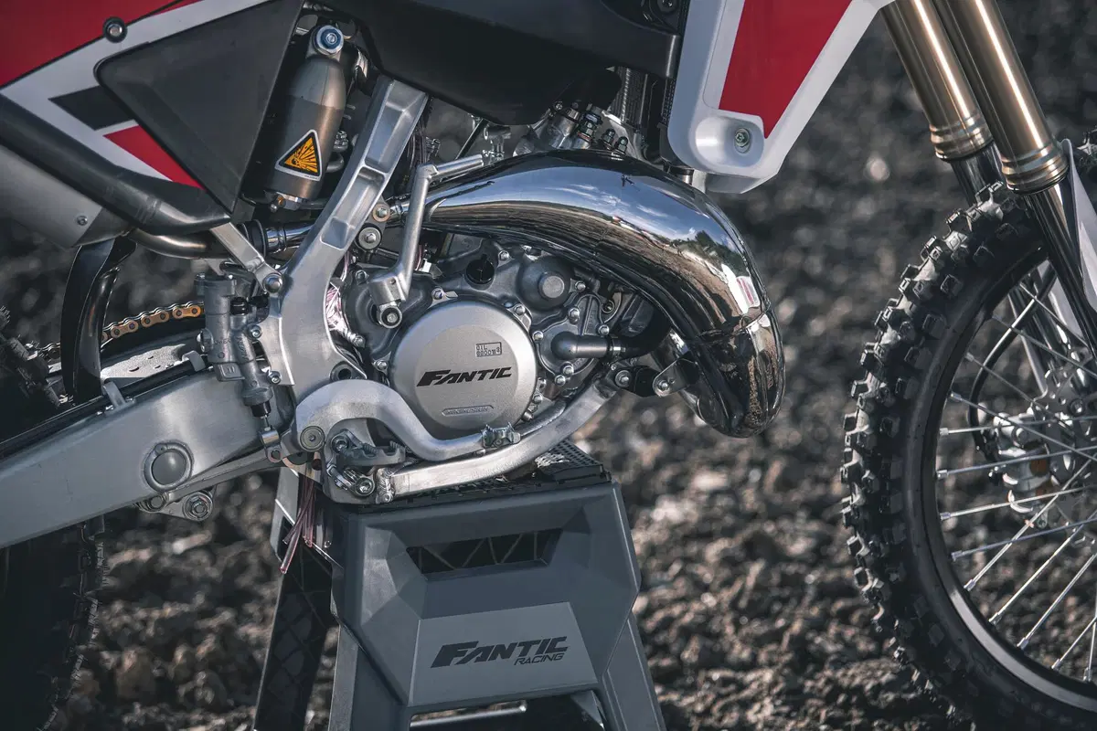 Fantic Motor XX e XE 125 2 tempi: TEST anteprima modelli 2021 Racing (4)