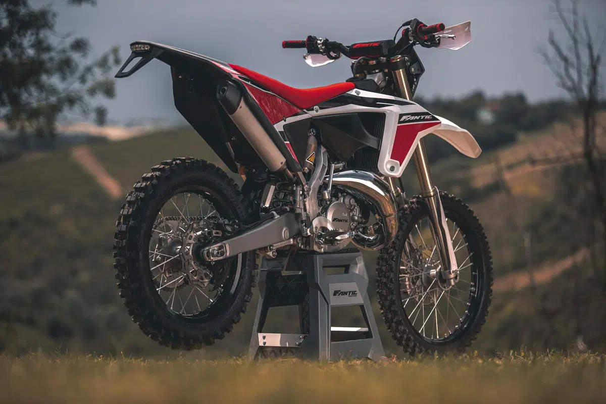 Fantic Motor XX e XE 125 2 tempi: TEST anteprima modelli 2021 Racing (12)