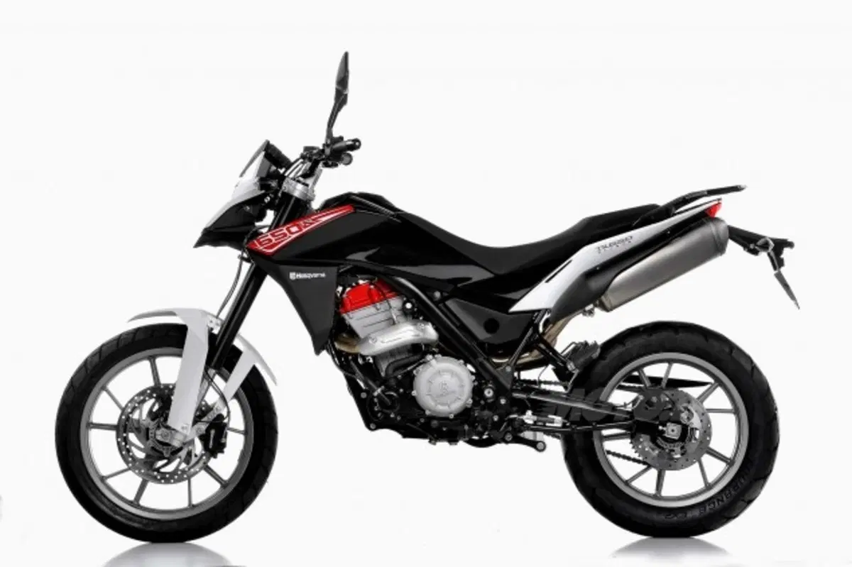 Husqvarna TR 650 Strada e Terra   (31)