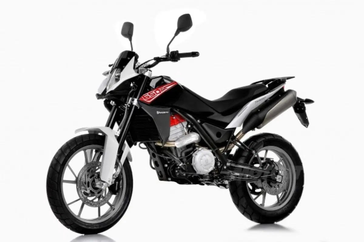 Husqvarna TR 650 Strada e Terra   (32)