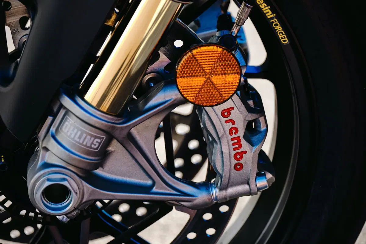 Comparativa Hypernaked: Tuono V4 vs Streetfighter V4S vs Z-H2 vs SuperDuke 1290R vs Brutale 1000RR (8)