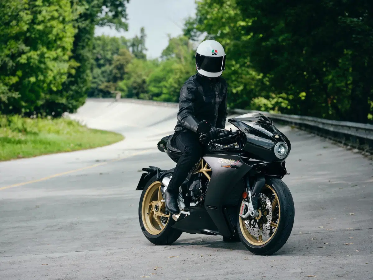MV Agusta Superveloce 800: sempre più sexy e ancora più estrema [GALLERY FOTO E VIDEO] (17)