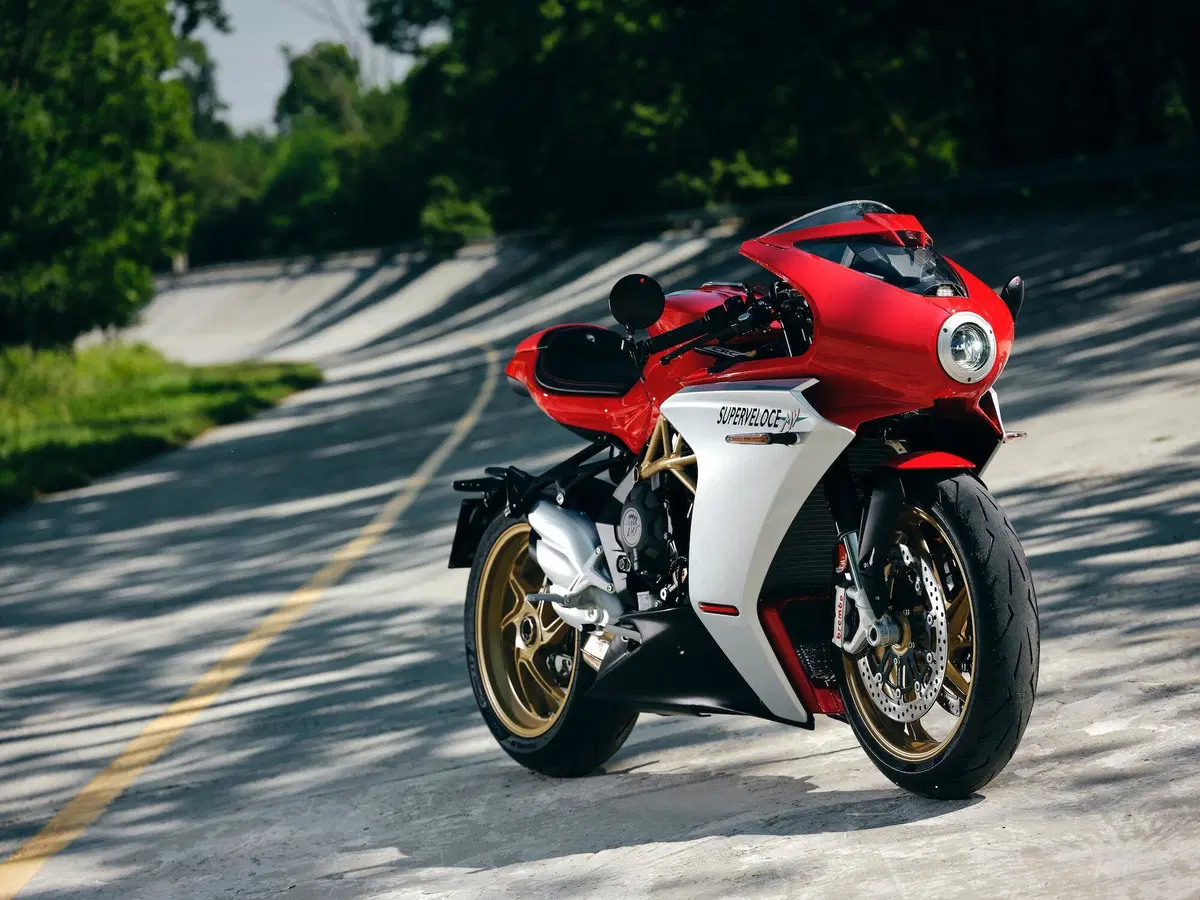 MV Agusta Superveloce 800: sempre più sexy e ancora più estrema [GALLERY FOTO E VIDEO] (23)