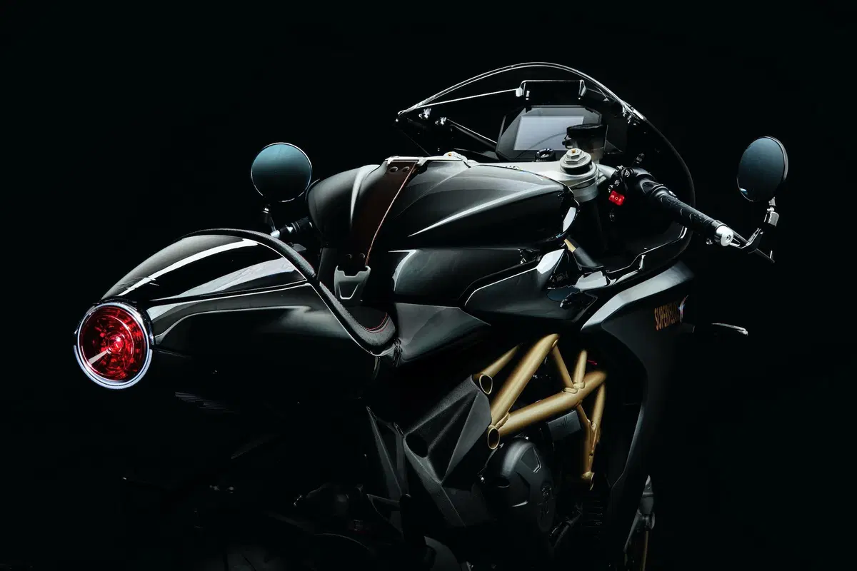MV Agusta Superveloce 800: sempre più sexy e ancora più estrema [GALLERY FOTO E VIDEO] (33)
