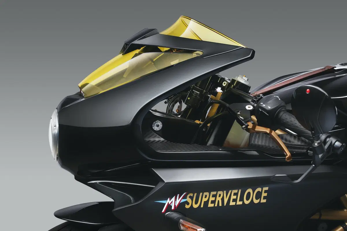 MV Agusta Superveloce 800: sempre più sexy e ancora più estrema [GALLERY FOTO E VIDEO] (46)