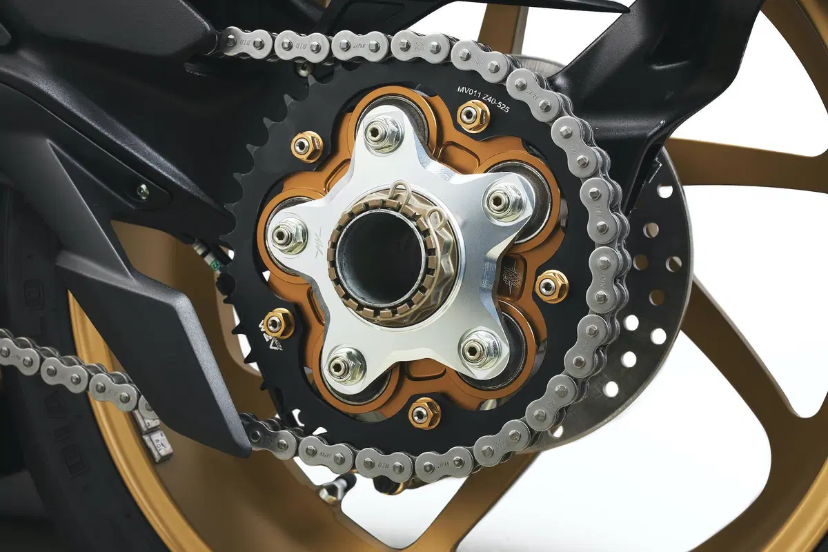 MV Agusta Superveloce 800: sempre più sexy e ancora più estrema [GALLERY FOTO E VIDEO] (47)
