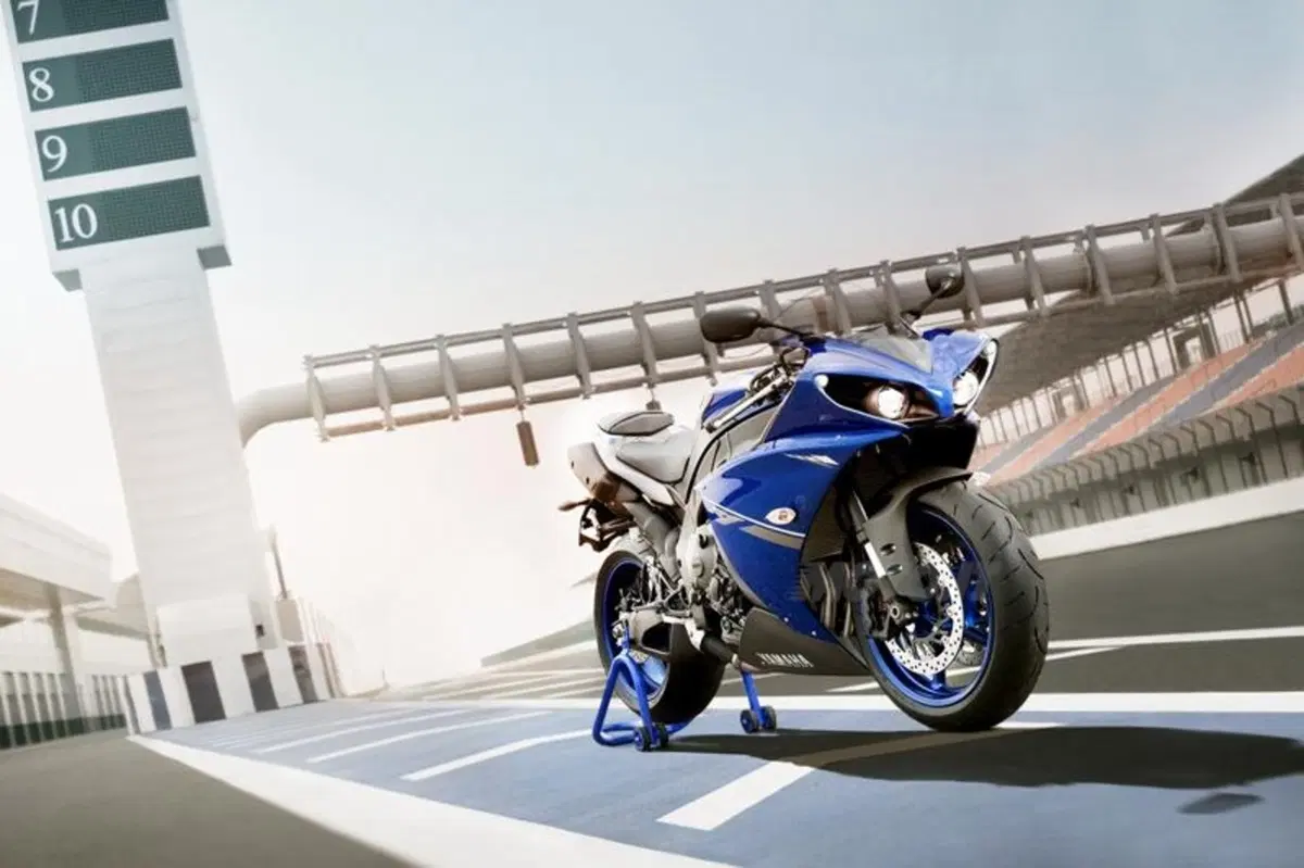 Livrea "Race Blu" per le Yamaha. MotoGP e di serie (5)