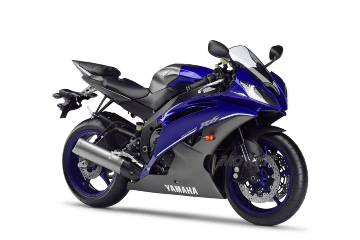 Livrea "Race Blu" per le Yamaha. MotoGP e di serie (7)