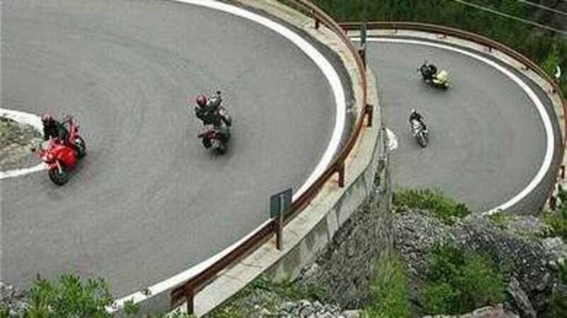 Trentino: in un fine settimana aumentate del 50% le multe ai motociclisti
