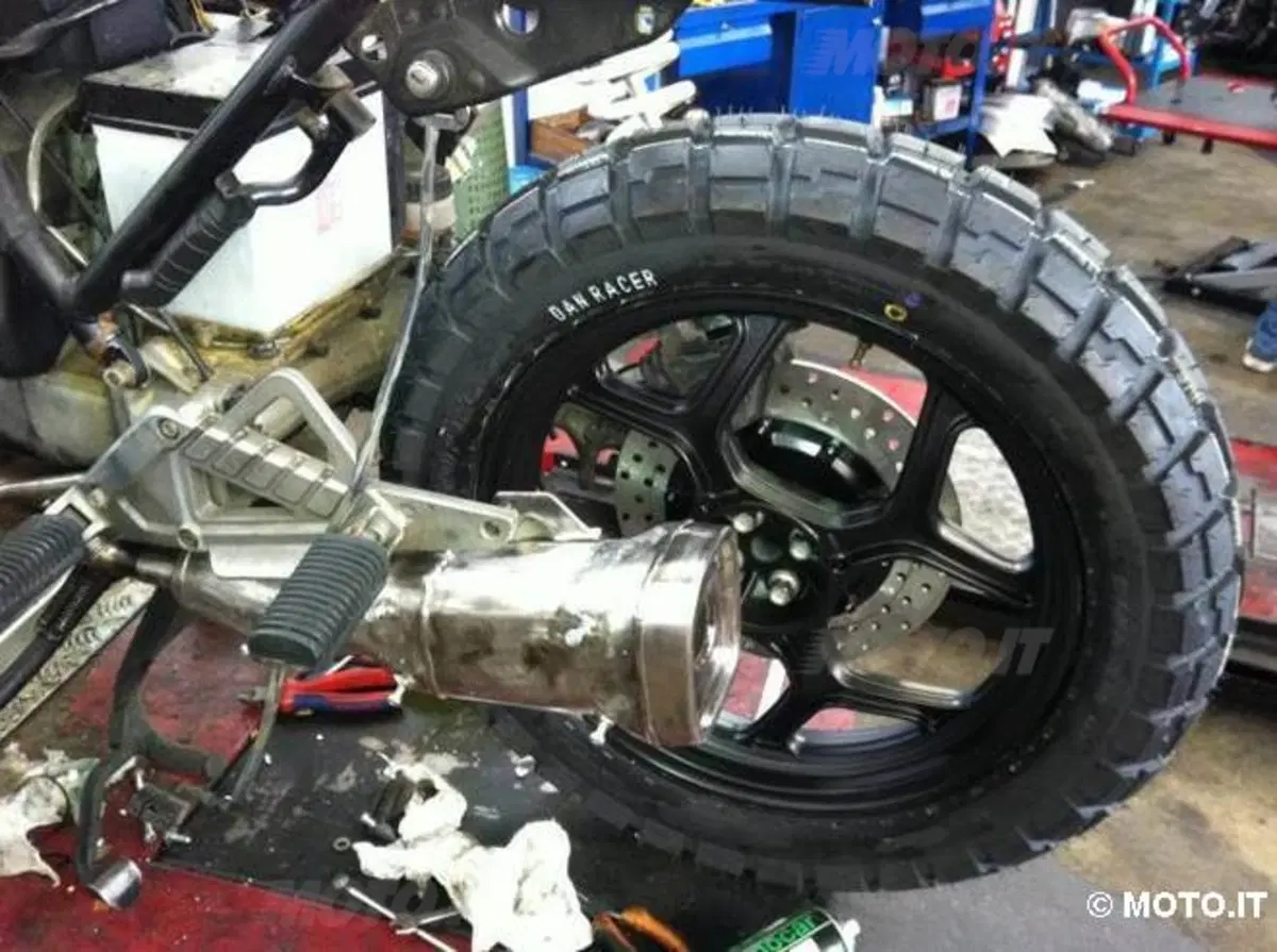 Le strane di Moto.it: BMW K100 Dirt Tracker (4)