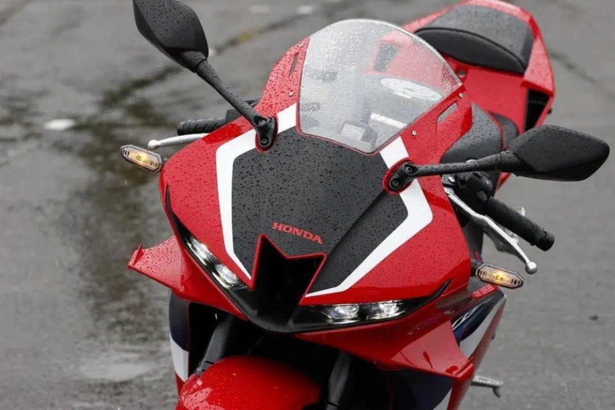 Honda CBR600RR 2021: niente Europa? (Nuove foto) (6)