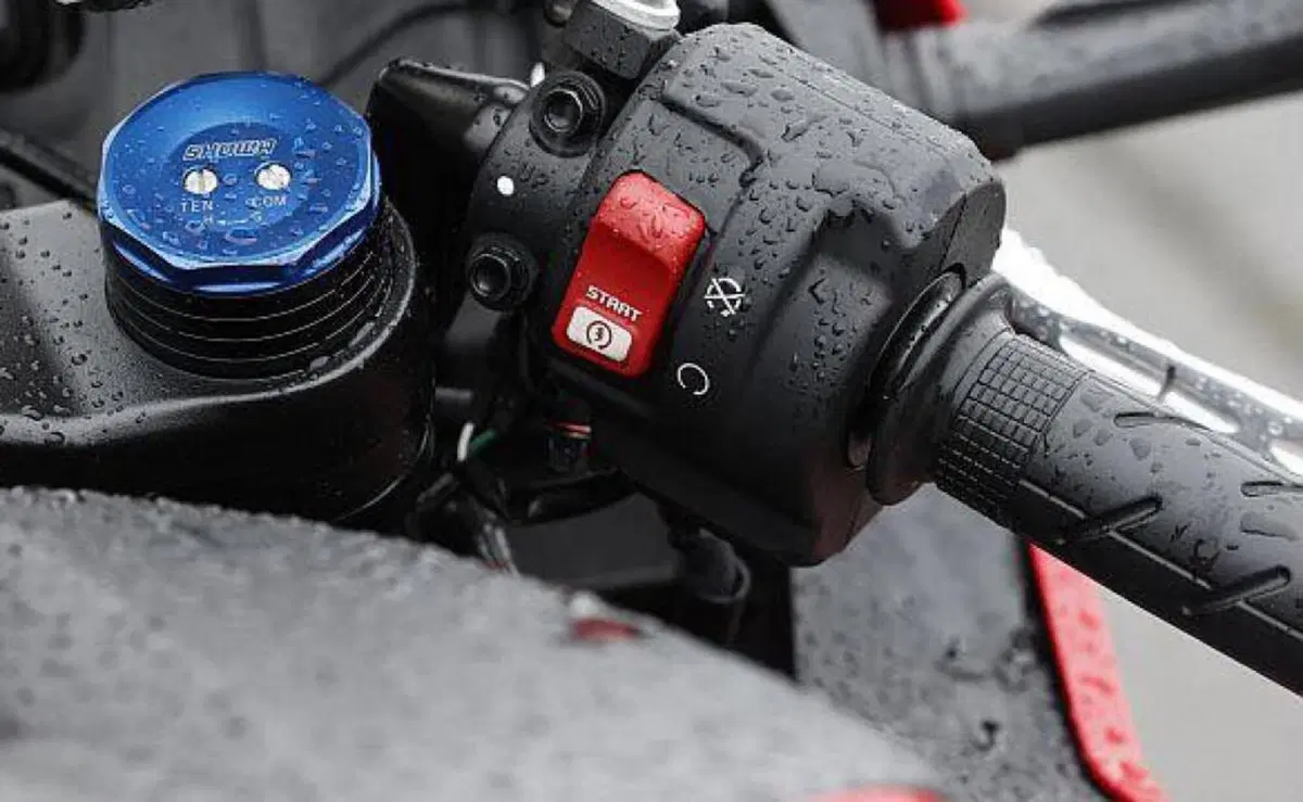 Honda CBR600RR 2021: niente Europa? (Nuove foto) (9)