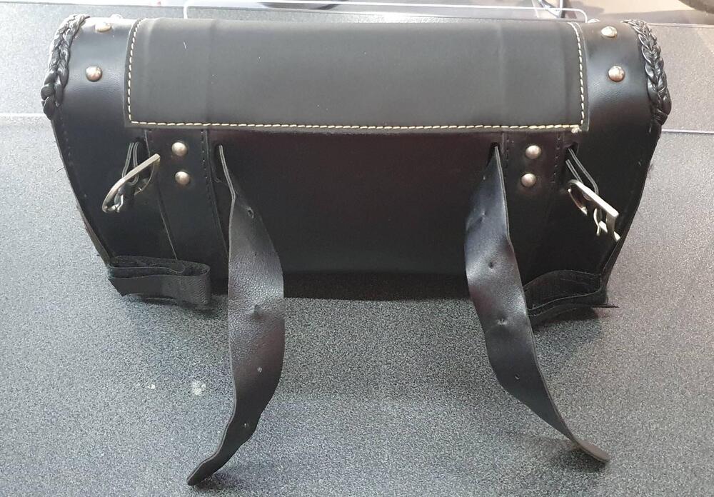 BORSA BORSELLO USATO PER MANUBRIO MOTO CUSTOM . (2)