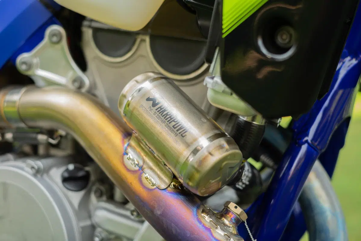 Sherco Enduro Factory 2021: 300 2T vs 300 4T. Generazioni a confronto  (3)
