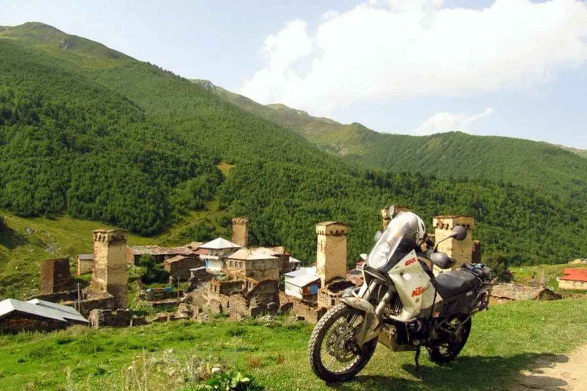 Viaggi. Moto Raid Georgia e Armenia  (4)