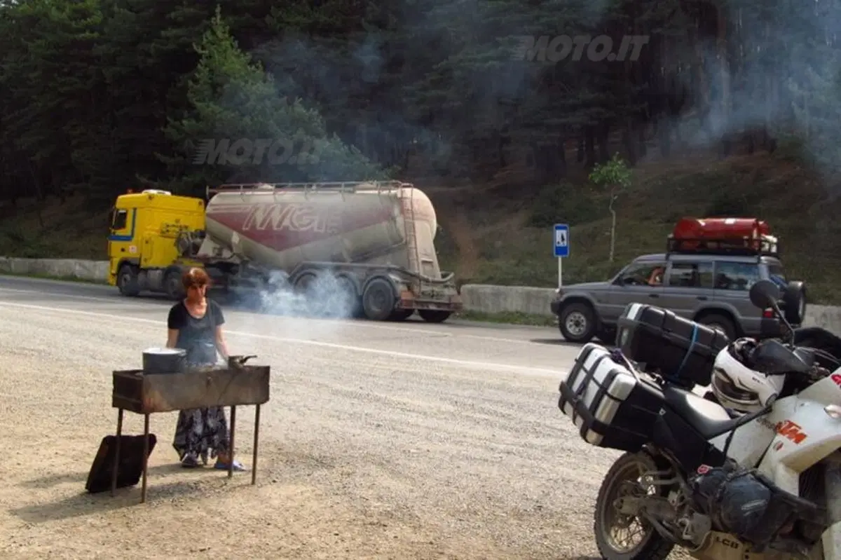 Viaggi. Moto Raid Georgia e Armenia  (6)