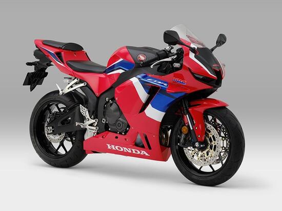 La nuova Honda CBR600RR che sarà presentata ufficialmente il 21 agosto